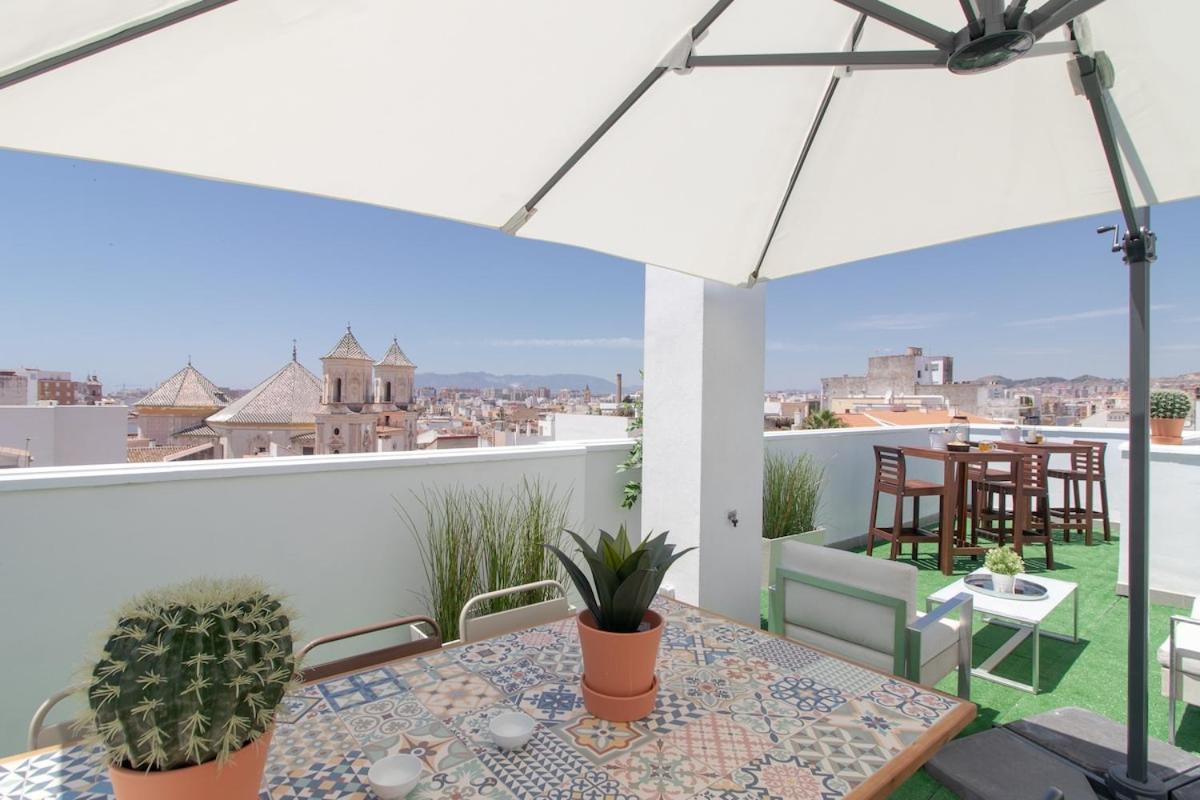 C56 - Studio With Amazing Terrace In The Centre Malaga Luaran gambar